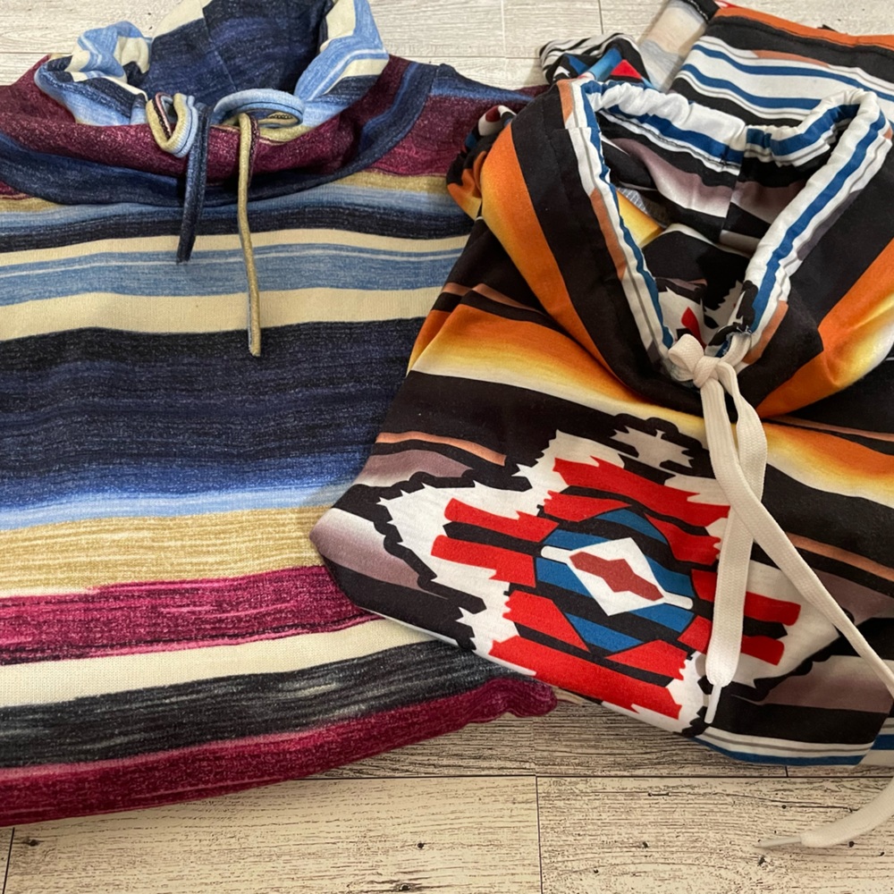 Lot of 2 Women’s thin cowl neck pullover size X Large